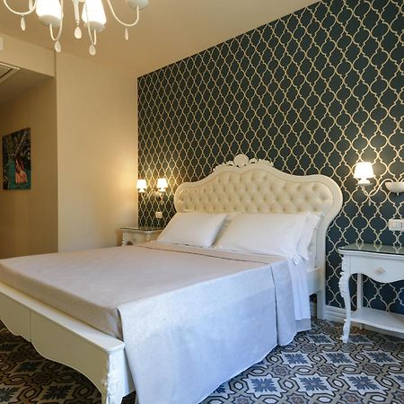 Sui Generis Tropea Luxury Rooms Экстерьер фото