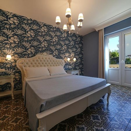 Sui Generis Tropea Luxury Rooms Экстерьер фото