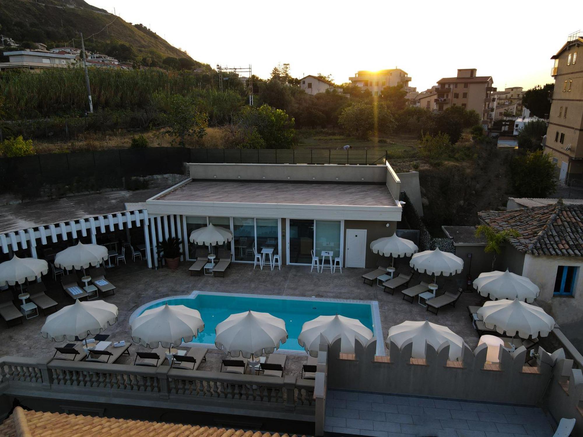 Sui Generis Tropea Luxury Rooms Экстерьер фото
