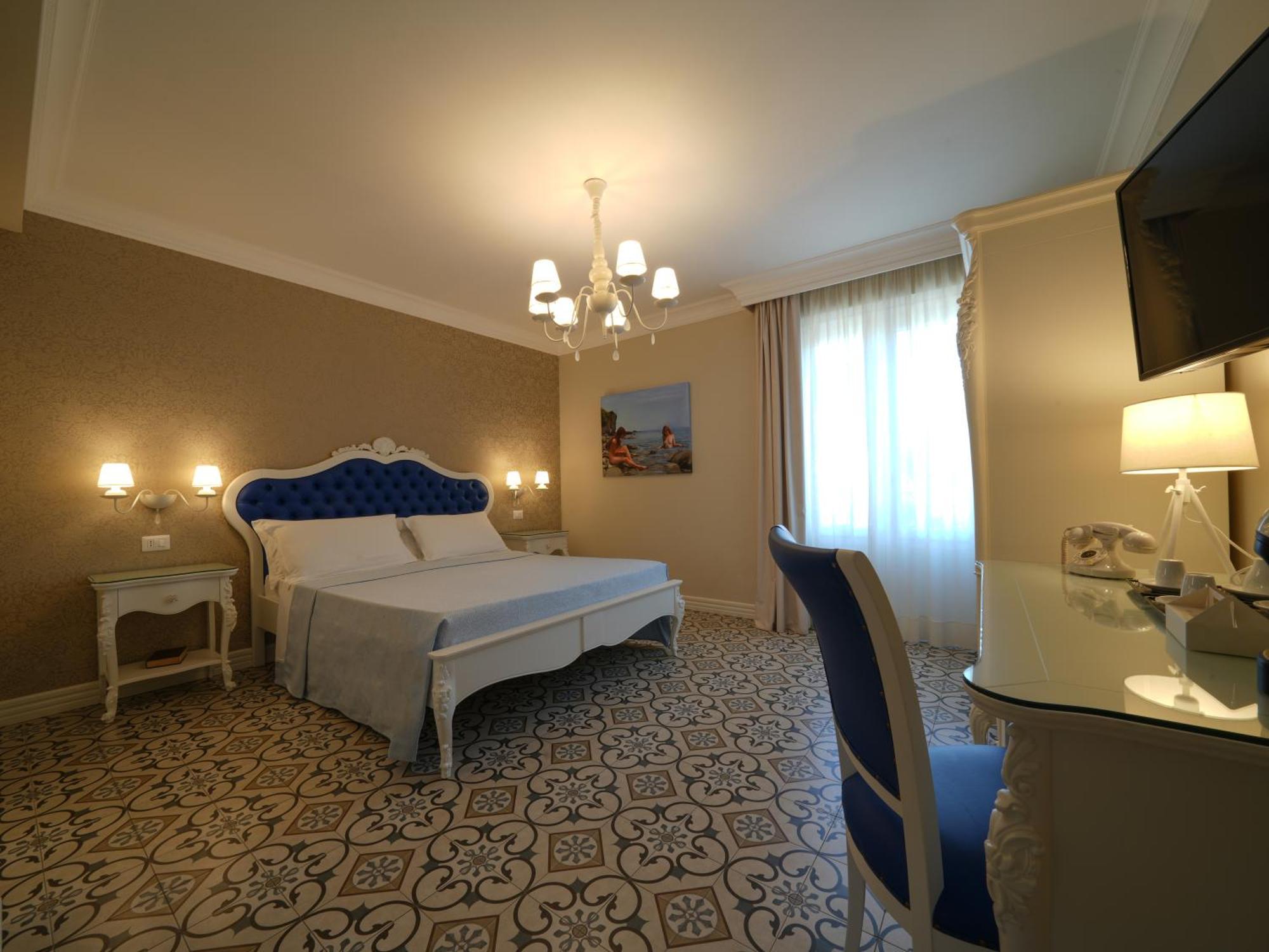 Sui Generis Tropea Luxury Rooms Экстерьер фото