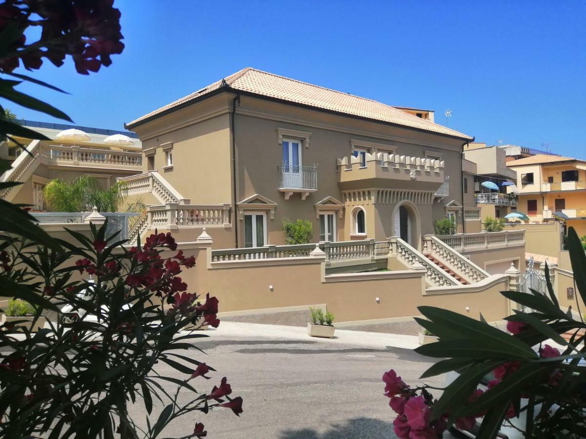 Sui Generis Tropea Luxury Rooms Экстерьер фото