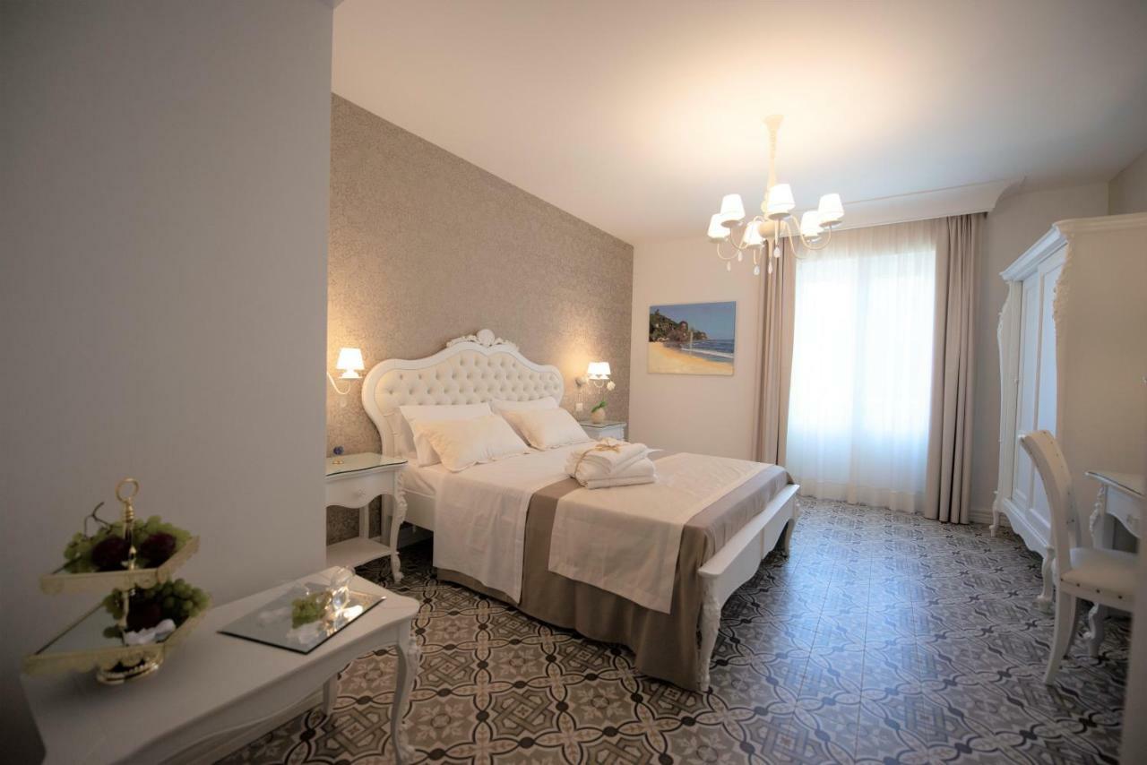 Sui Generis Tropea Luxury Rooms Экстерьер фото